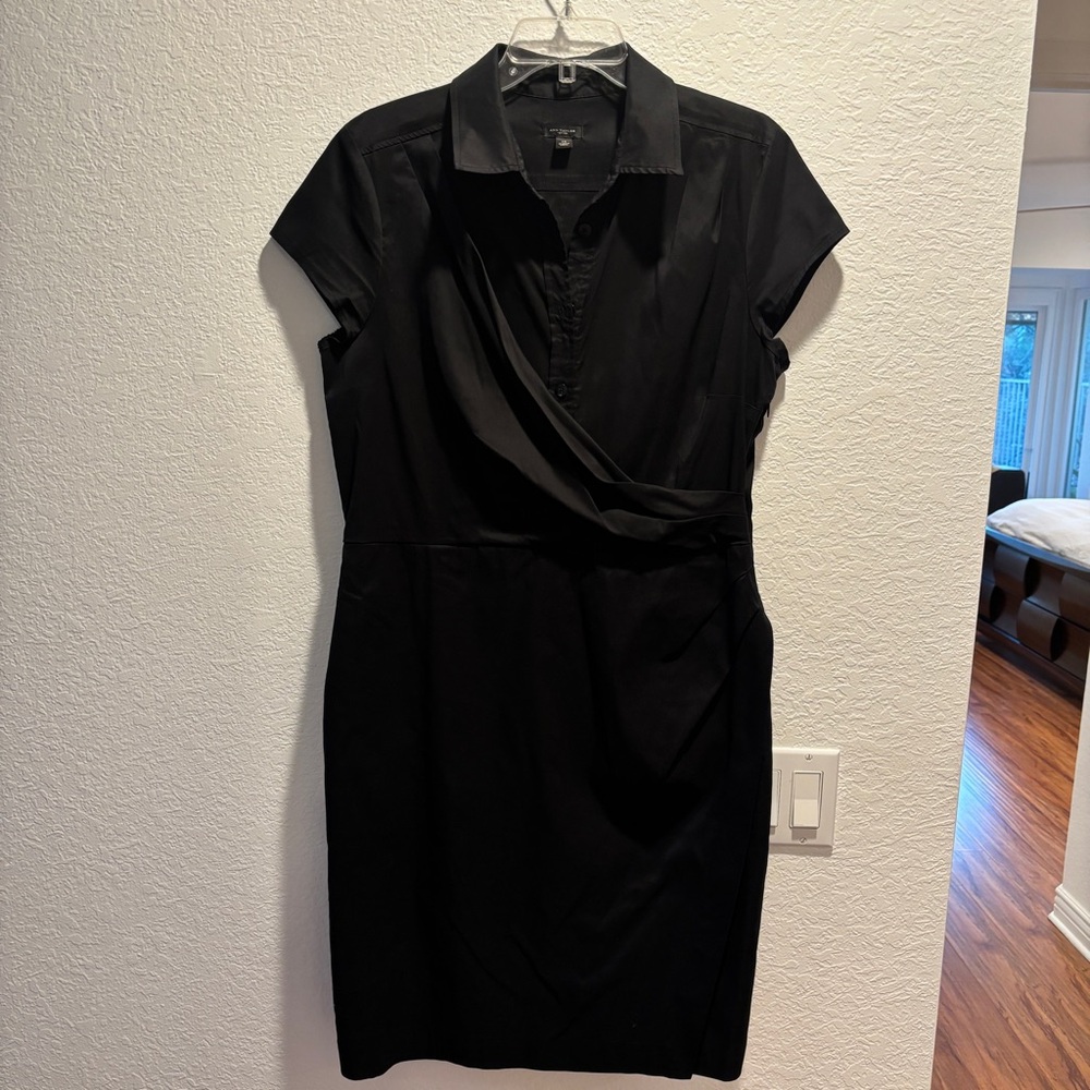 Ann Taylor Black Cap-Sleeve Wrap Dress with Side Pockets - Picture 2 of 9